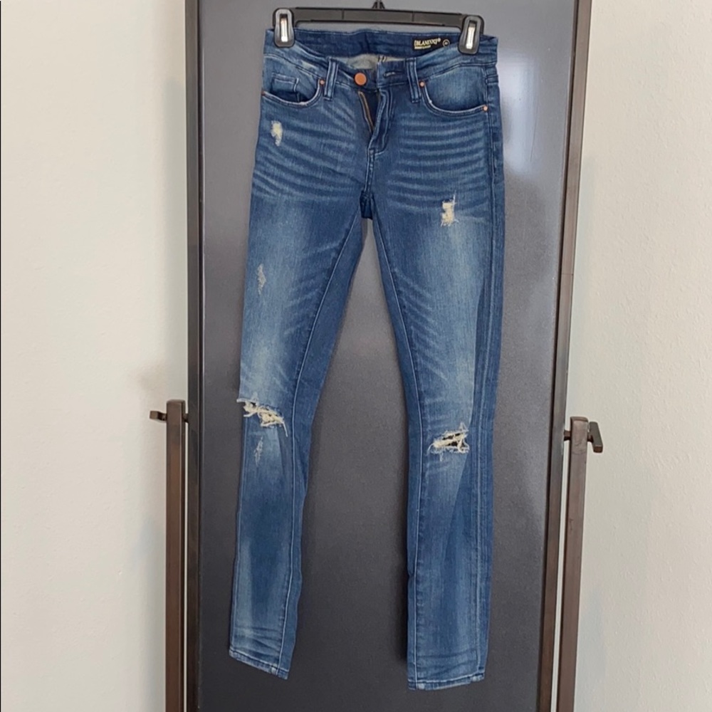 Blank NYC distressed skinny 25